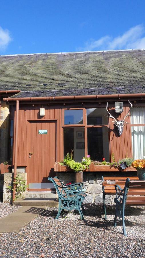 Meadowside Cottages Balavil Exteriér fotografie